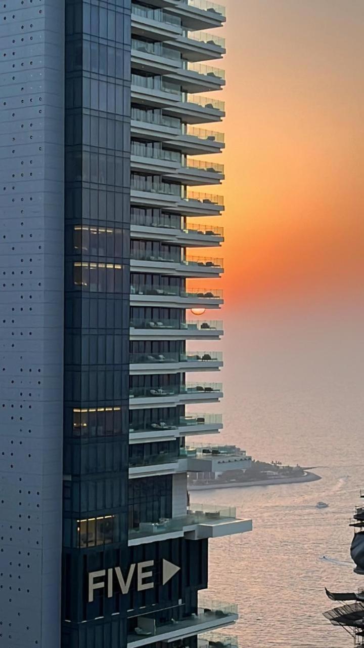 Pirates Bay Hostel Дубай Екстериор снимка